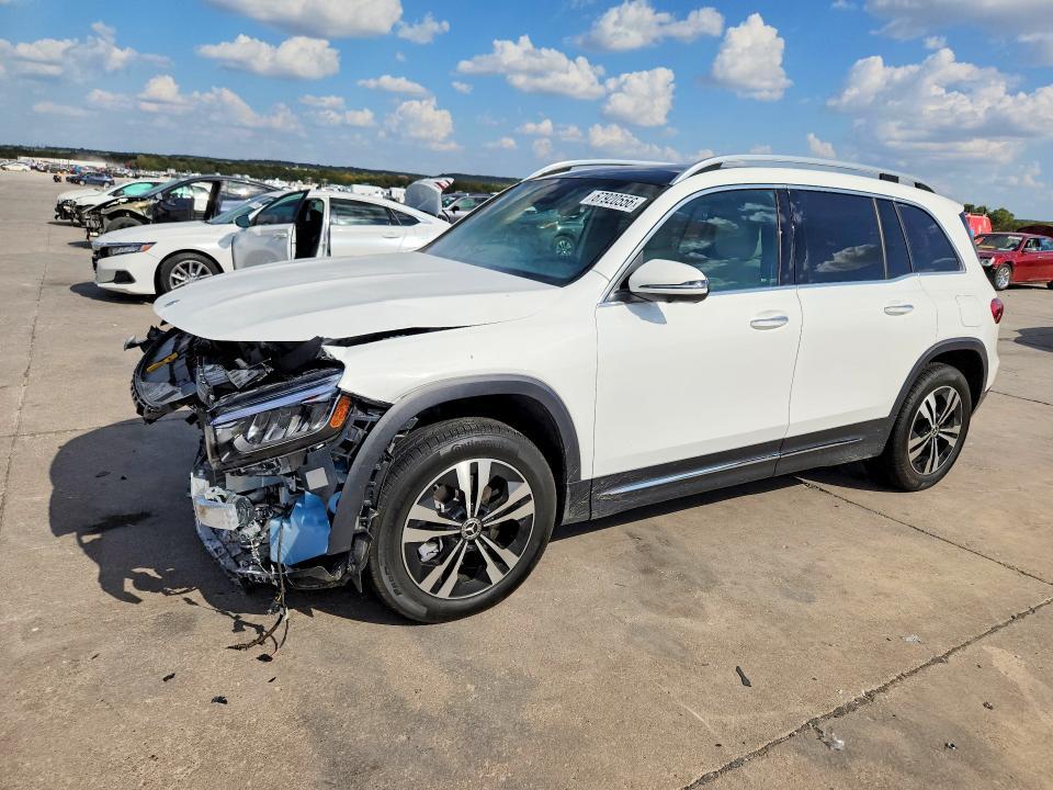 2026 MERCEDES-BENZ GLB 250 4MATIC  