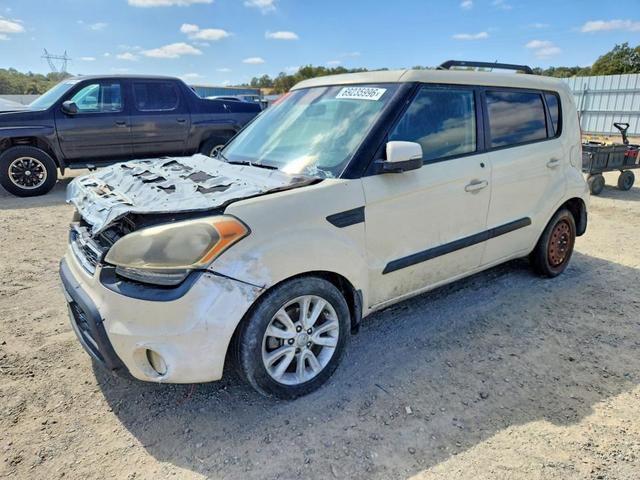 2013 KIA SOUL +  