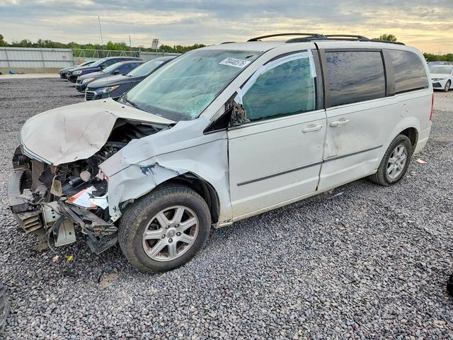 2010 CHRYSLER MINIVAN