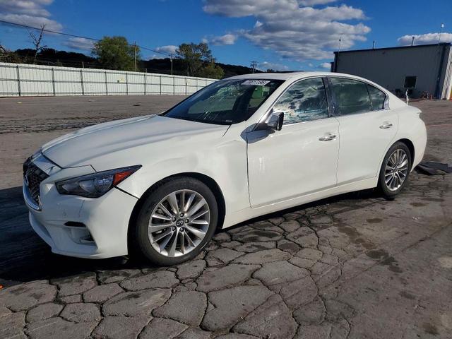 2021 INFINITI Q50 LUXE  