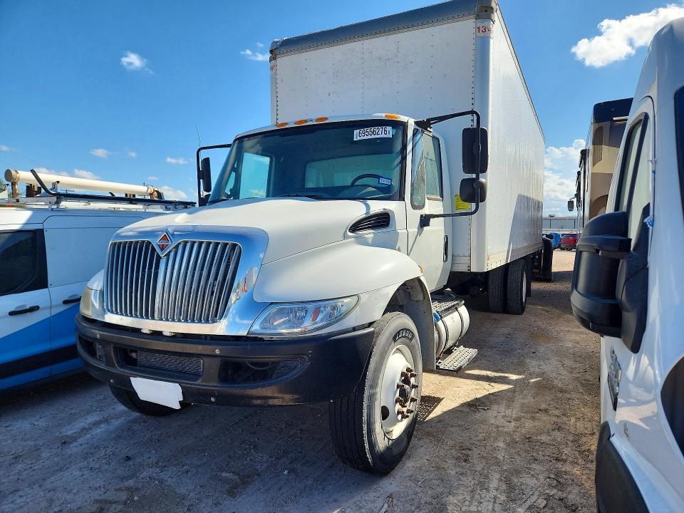 2017 INTERNATIONAL 4300 BOX TRUCK