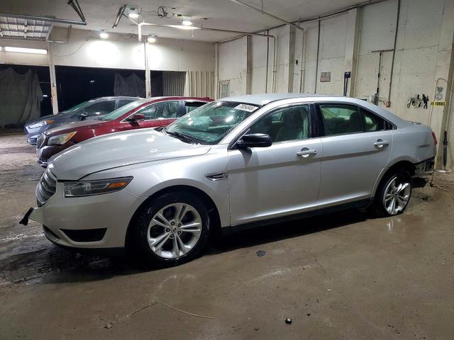 2016 FORD TAURUS SE  