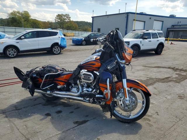 2015 HARLEY-DAVIDSON FLHXSE CVO STREET GLIDE  