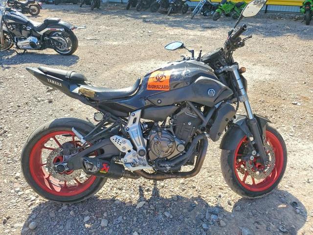 2017 YAMAHA FZ07   