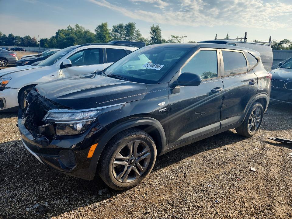 2021 KIA SELTOS LX  