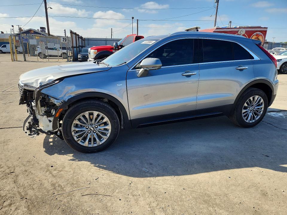 2025 CADILLAC XT4 PREMIUM LUXURY  