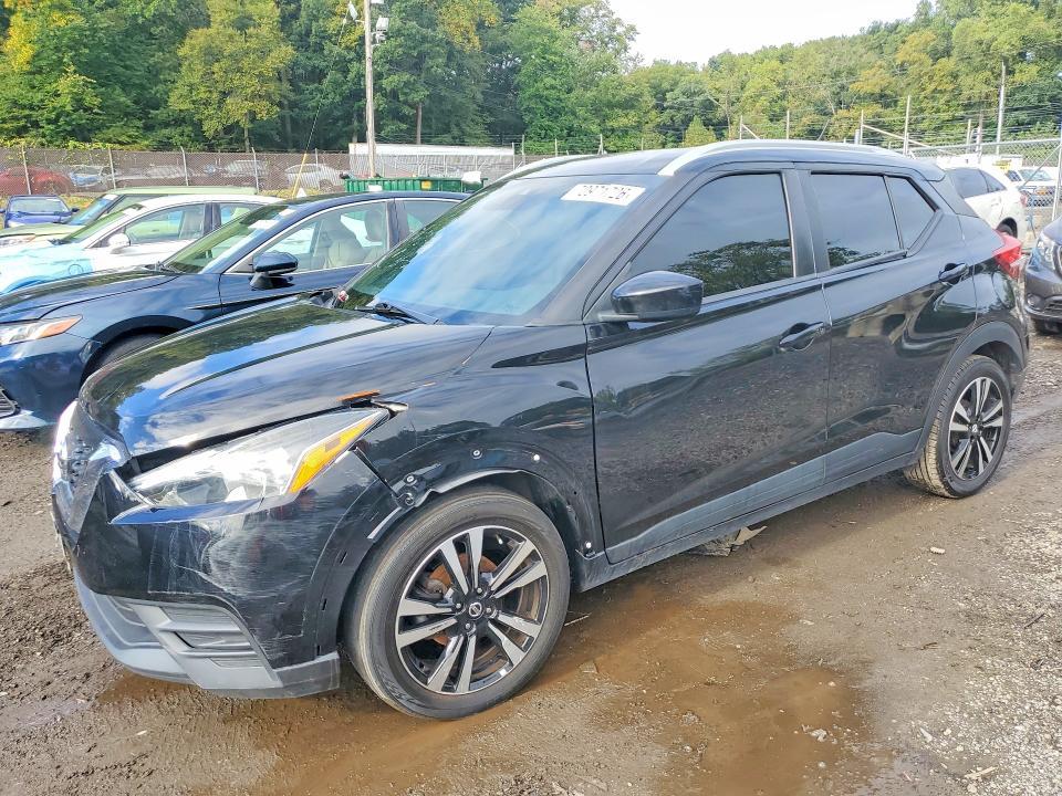 2020 NISSAN KICKS SV  