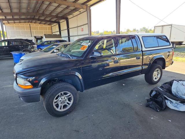 2003 DODGE DAKOTA QUAD SPORT  
