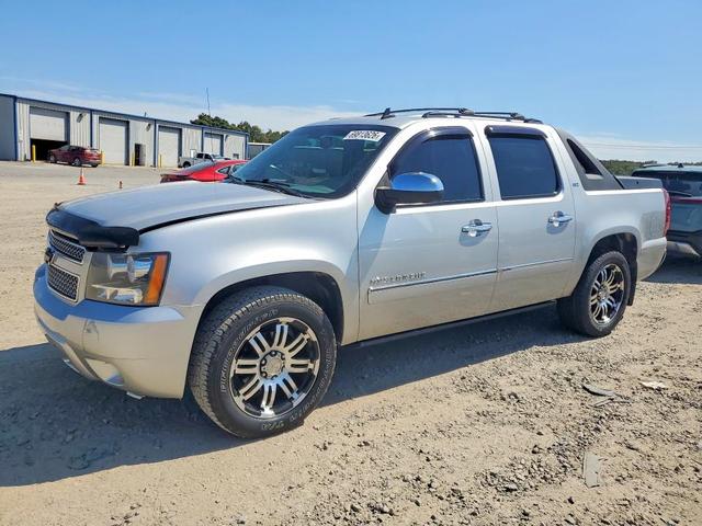 2010 CHEVROLET AVALANCHE LTZ  