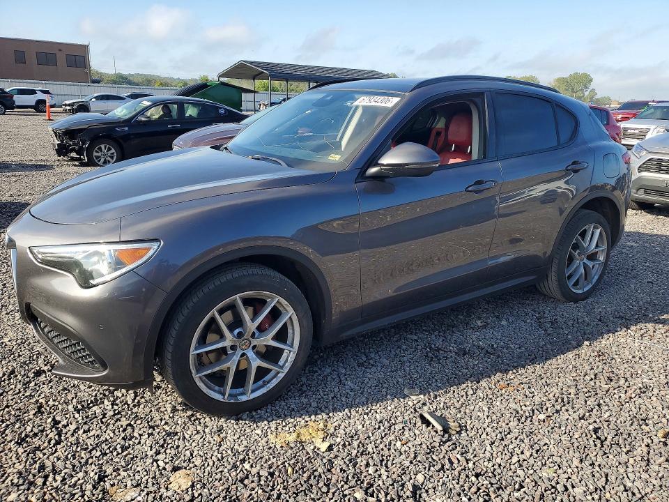 2018 ALFA ROMEO STELVIO SPORT  