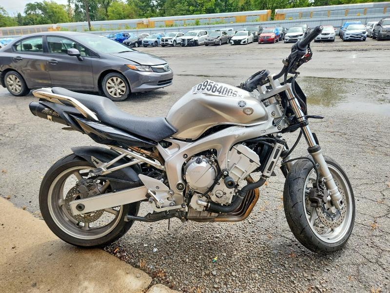 2004 YAMAHA FZ6 S  