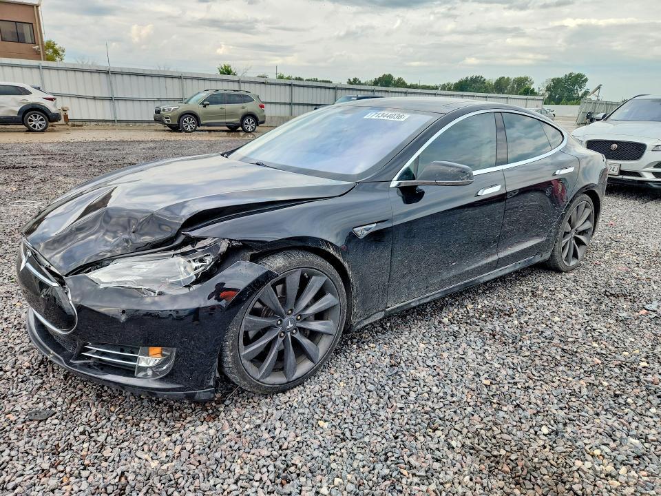 2013 TESLA MODEL S   