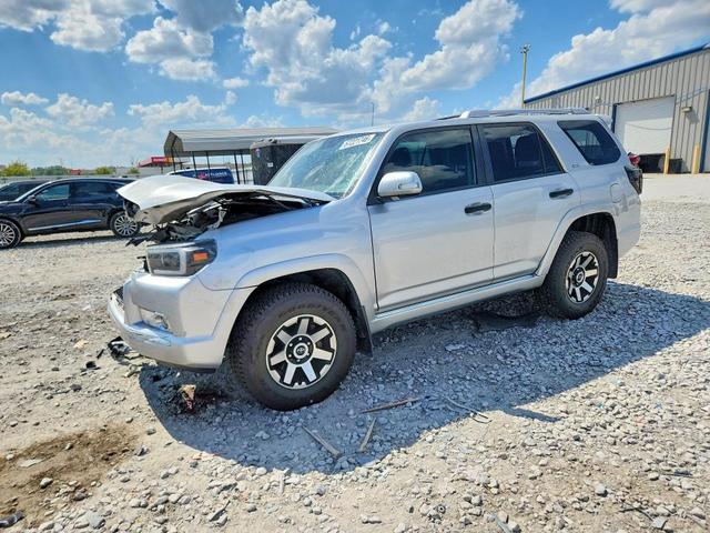 2011 TOYOTA 4RUNNER SR5  