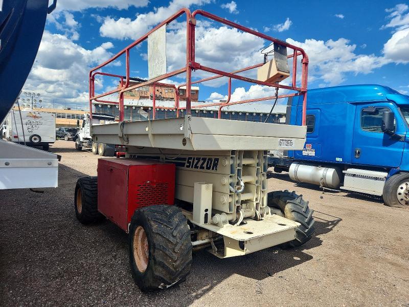 1997 JLG 33-RTS SCISSOR LIFT