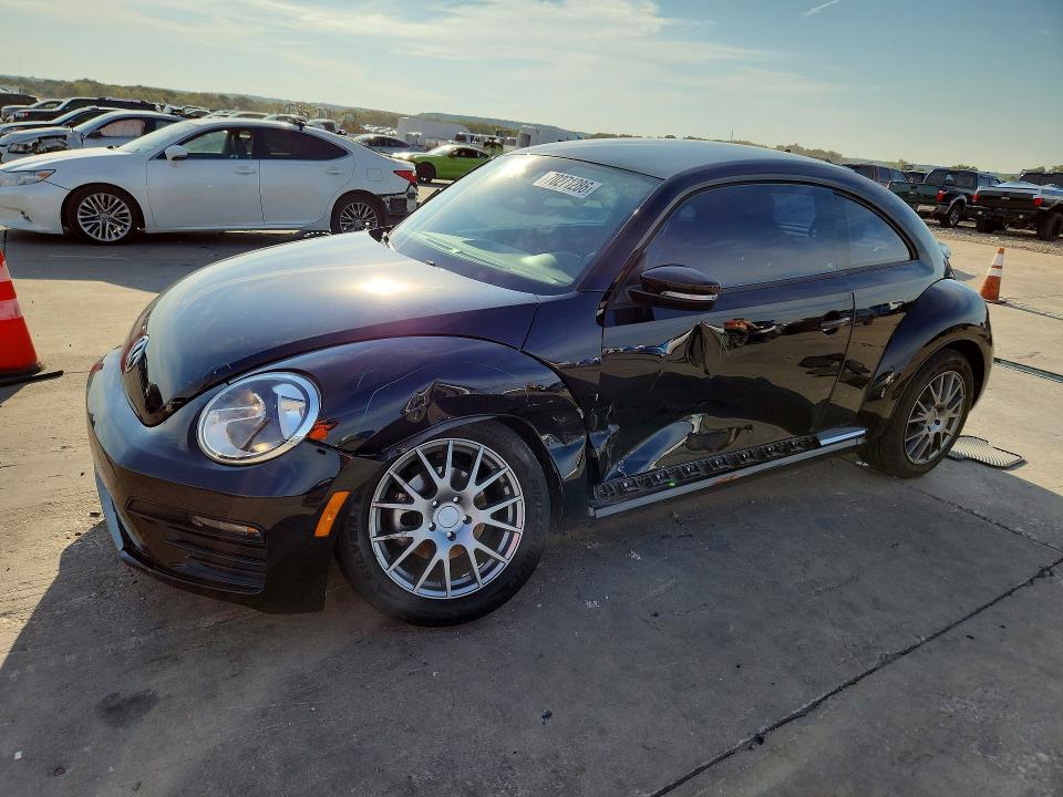 2018 VOLKSWAGEN BEETLE S  
