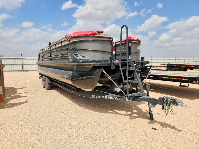 2018 PONTOON BOAT