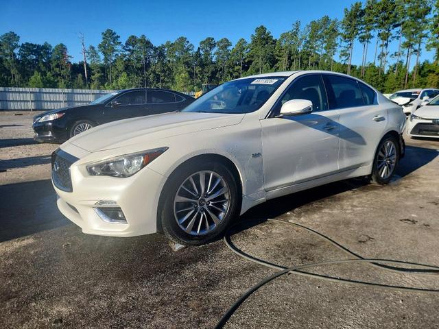 2018 INFINITI Q50 30T LUXE  