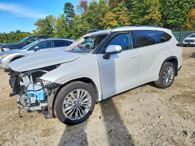 2026 TOYOTA HIGHLANDER PLATINUM  