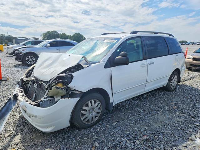2004 TOYOTA SIENNA LE 7 PASSENGER  