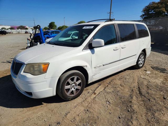 2010 CHRYSLER TOWN & COUNTRY TOURING  