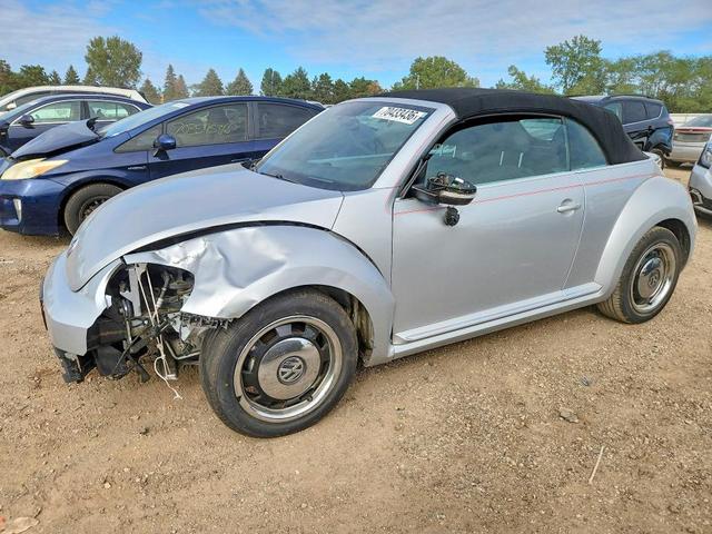 2013 VOLKSWAGEN BEETLE   