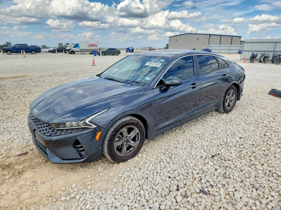 2022 KIA K5 LXS  