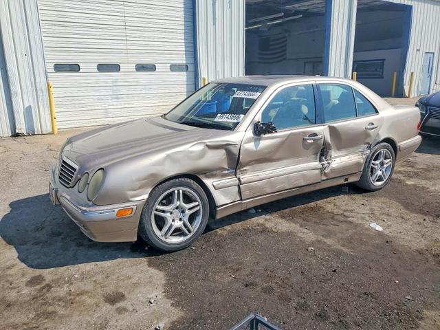2002 MERCEDES-BENZ E 320  