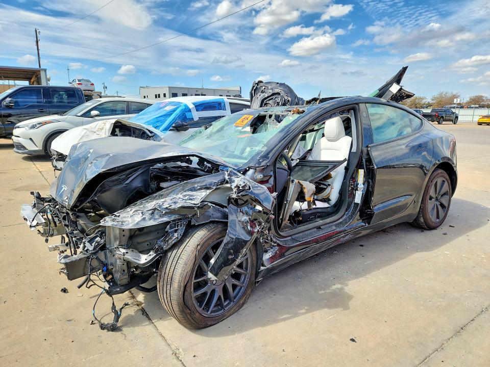 2025 TESLA MODEL 3   