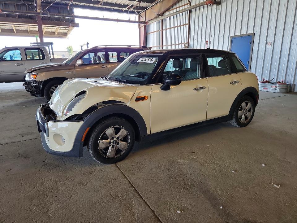 2015 MINI COOPER   