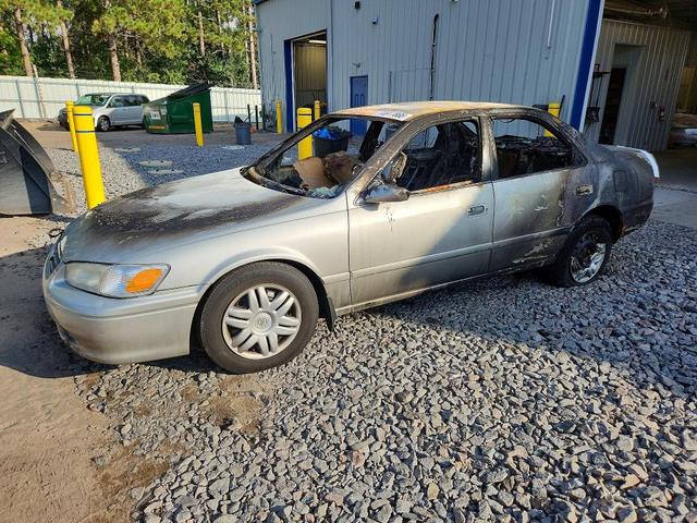 2001 TOYOTA CAMRY LE  