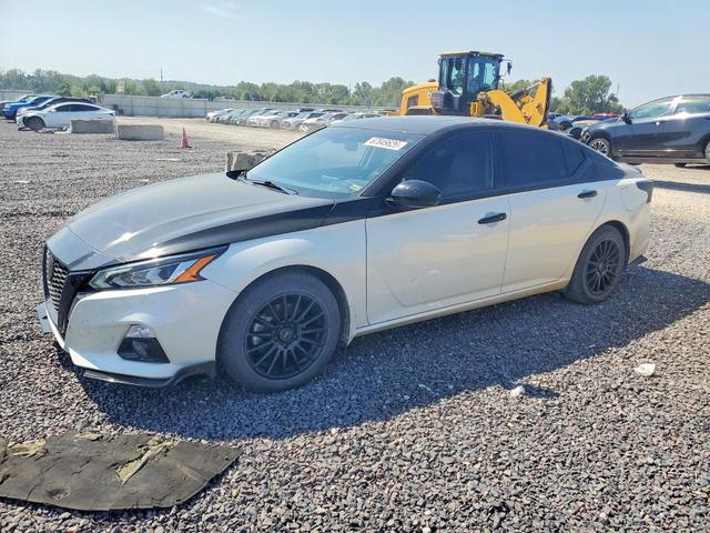 2021 NISSAN ALTIMA SL  