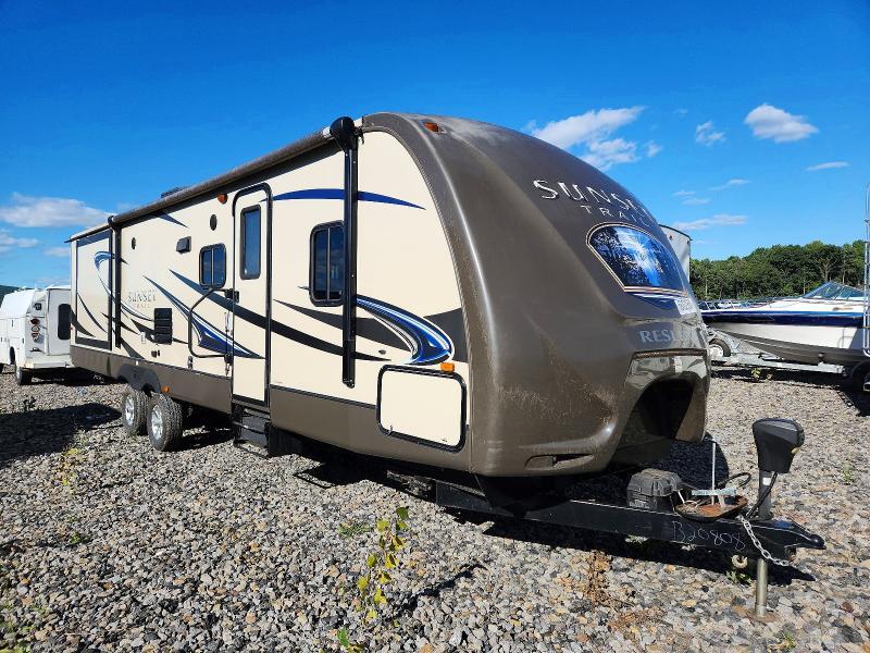 2013 CROSS ROADS SUNSET TRAIL CAMPER
