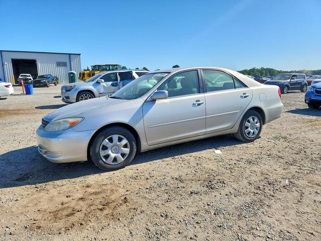 2004 TOYOTA CAMRY LE  
