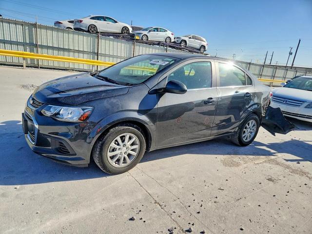 2017 CHEVROLET SONIC LT  