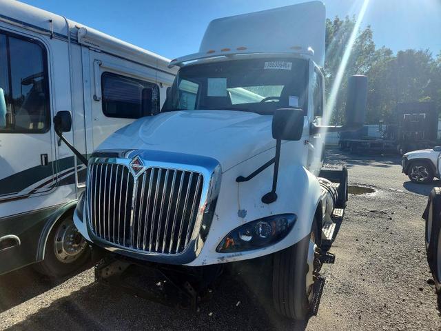 2019 INTERNATIONAL RH613 SEMI TRUCK