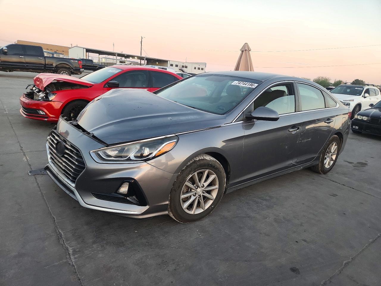 منظر 2018 HYUNDAI SONATA SE، زاوية 1