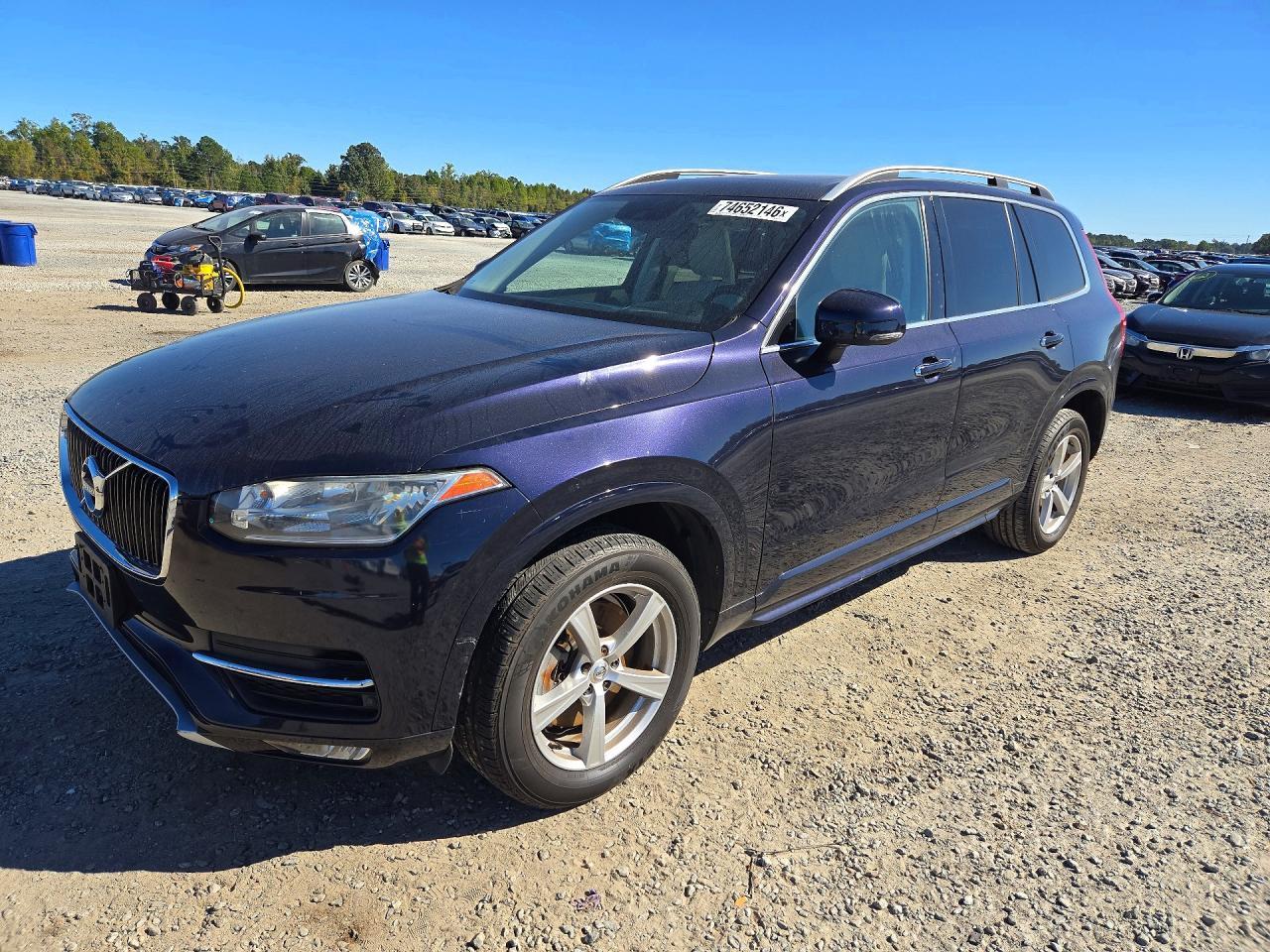 Vista de 2016 VOLVO XC90 T5, ángulo 1