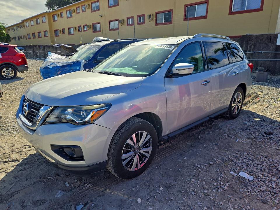 2020 NISSAN PATHFINDER SV  