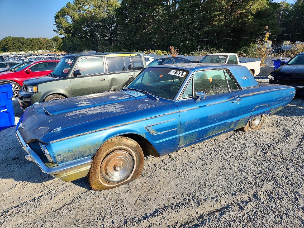 Vista de 1965 FORD T BIRD, ángulo 1