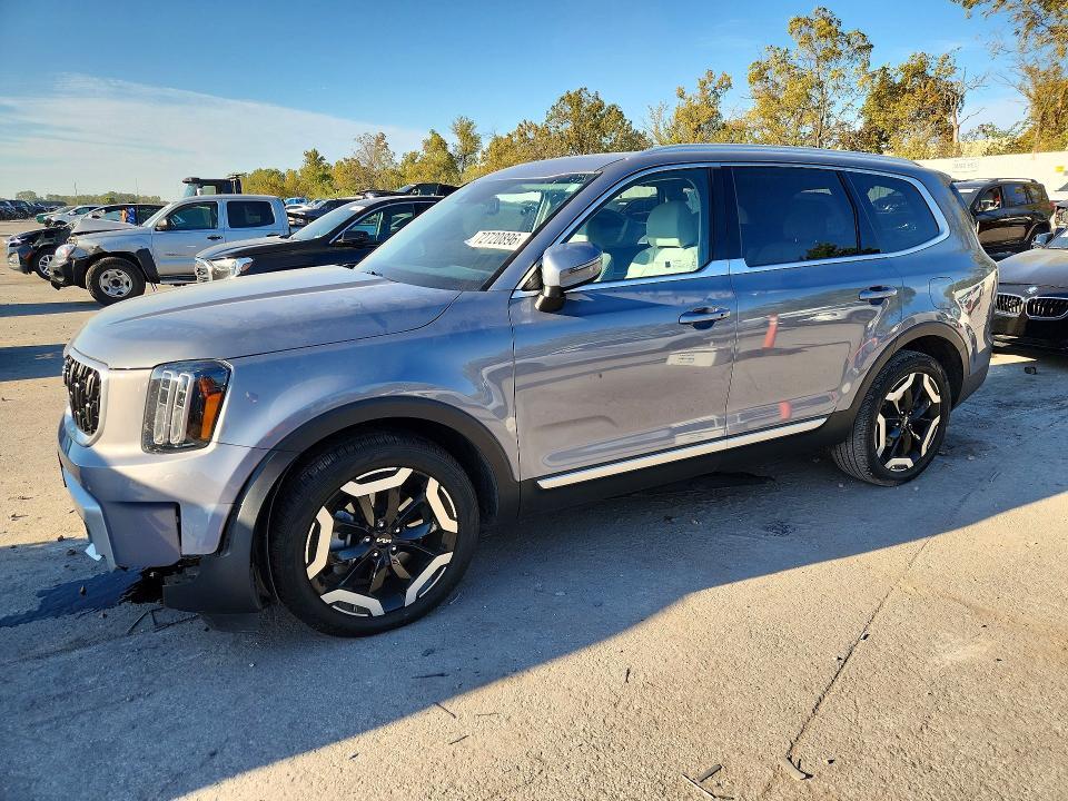 2024 KIA TELLURIDE EX  