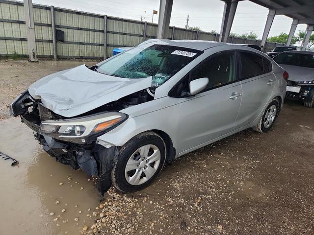 2017 KIA FORTE LX  