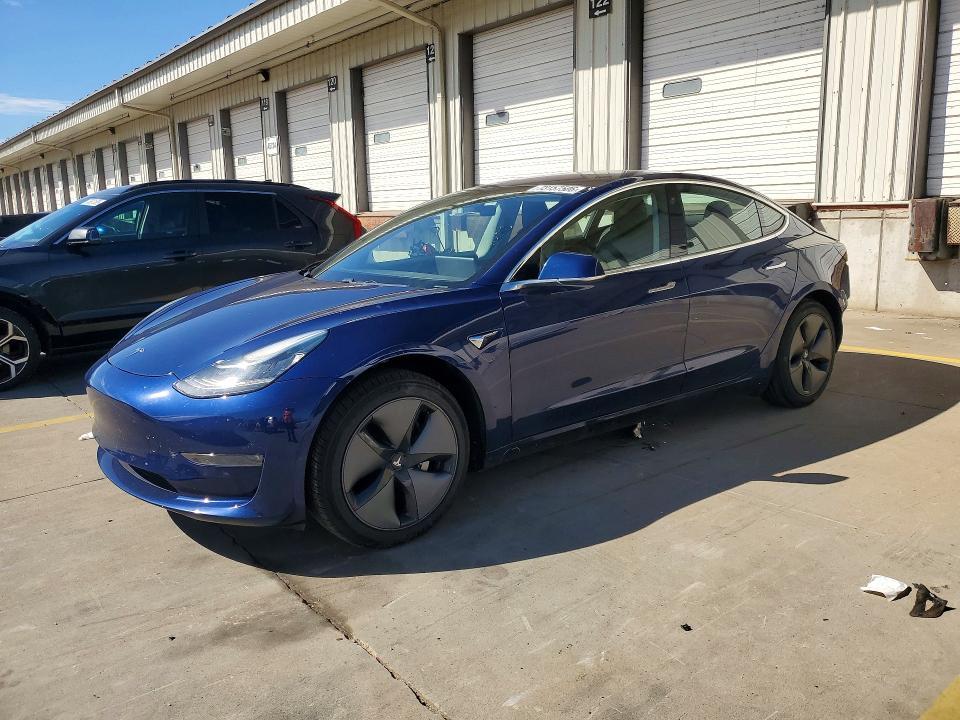 2018 TESLA MODEL 3   