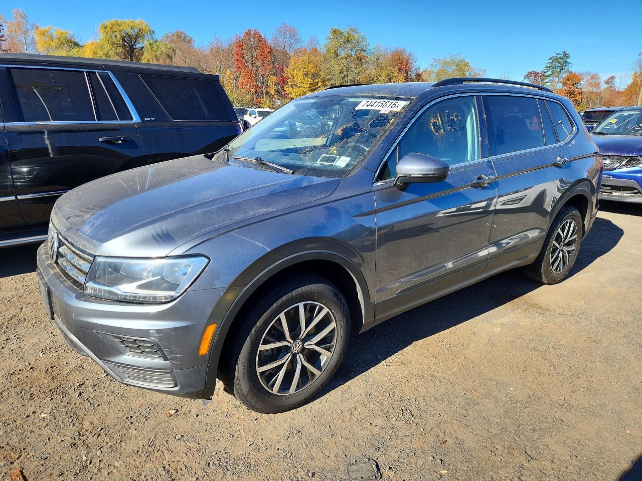 Vista de 2019 VOLKSWAGEN TIGUAN SE, ángulo 1