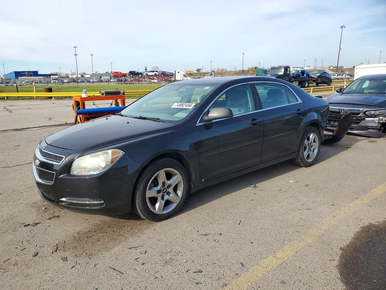 منظر 2009 CHEVROLET MALIBU LS، زاوية 1