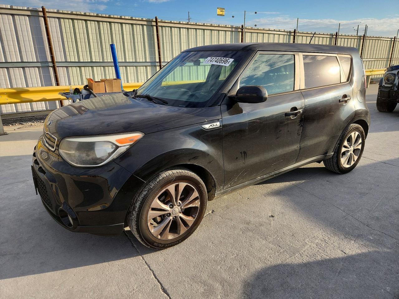 Vedere 2016 KIA SOUL +, unghi 1