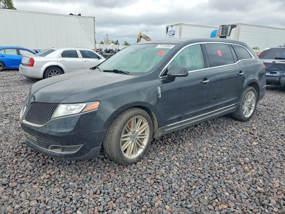 2015 LINCOLN MKT   