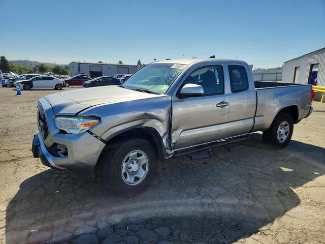 2017 TOYOTA TACOMA SR  