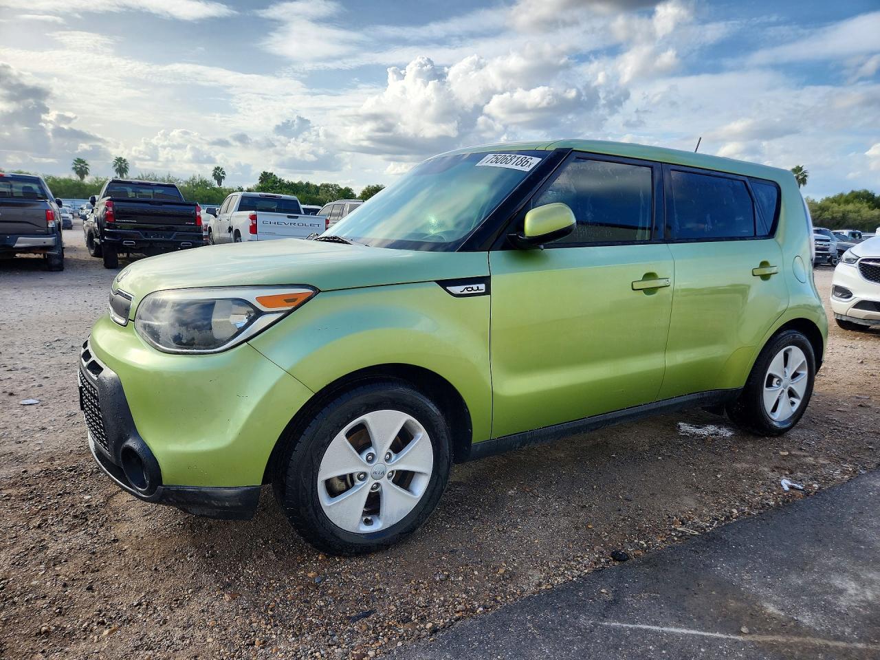 منظر 2015 KIA SOUL BASE، زاوية 1