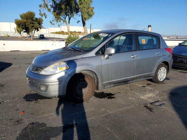2011 NISSAN VERSA 18 S  
