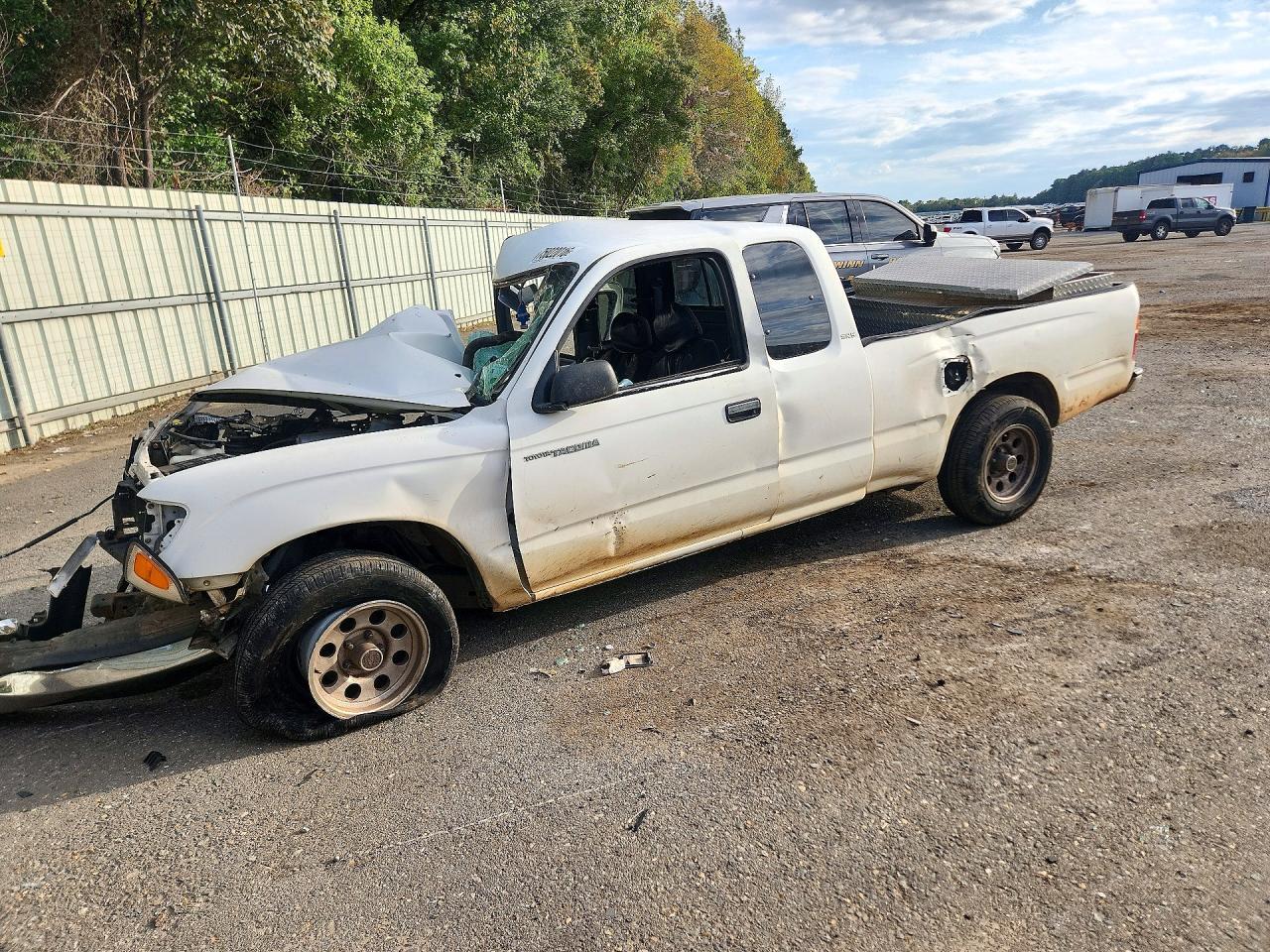 Vue de 1999 TOYOTA TACOMA BASE, angle 1